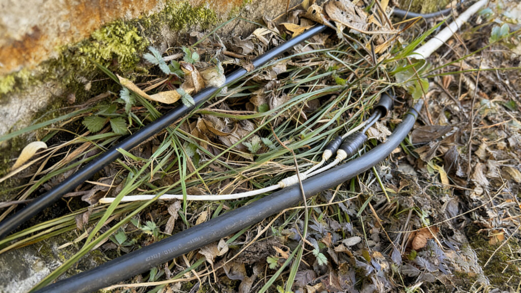 underground fiber optic cable