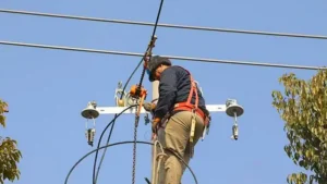 how to install aerial fiber optic cable
